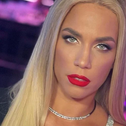 Κούκλος, κατάξανθος, με καταγάλανα μάτια | Έτσι είναι ο γιος της Κατερίνας Στικούδη