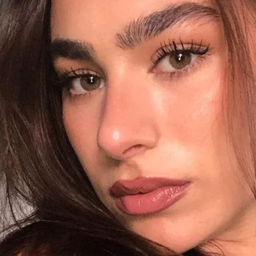 Copy Paste | Η Χρύσα Μιχαλοπούλου και η αδερφή της είναι ίδιες σαν δυο σταγόνες νερό