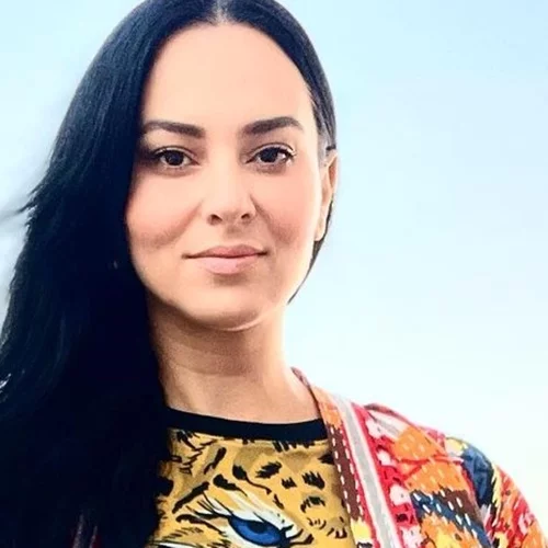 Ζενεβιέβ Μαζαρί | "Έχω γυρίσει σπίτι μου με κλάματα, από ανθρώπους που δεν το περιμένεις κιόλας..."