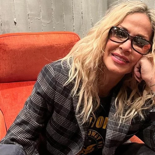 Αναβλήθηκε η επετειακή συναυλία της Άννας Βίσση | "Η απογοήτευσή μου είναι τεράστια"