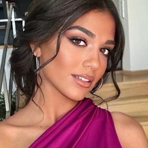 Μελίνα Νικολαΐδη | Τα "καυτά" φιλιά στον Αλέξανδρο Πολυχρονιάδη σε νυχτερινή τους έξοδο