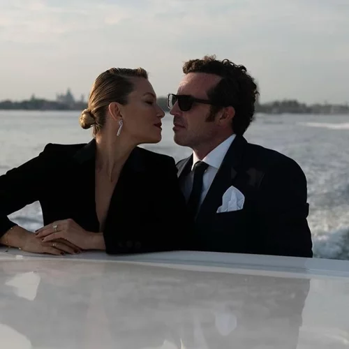 Η Βίκυ Καγιά ταξίδεψε με τον Ηλία Κρασσά στη Γαλλία | Οι όμορφες φωτογραφίες τους στα social media