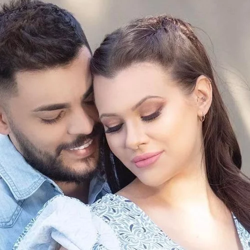 Baby boom | Η Λάουρα Νάργες έγινε μητέρα για πρώτη φορά