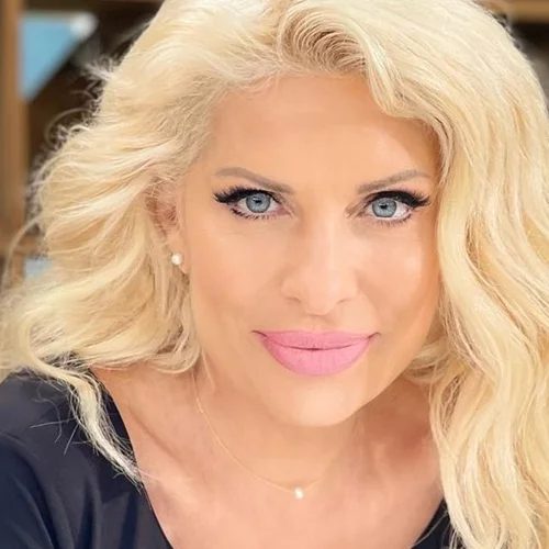 Ελένη Μενεγάκη | Η φωτογραφία με τη Λάουρα και τη Βαλέρια που δεν είχαμε ξαναδεί