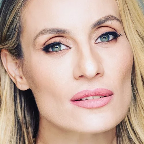 Ελεονώρα Μελέτη | Αγνώριστη στα πρώτα της βήματα, 20 σχεδόν χρόνια πριν