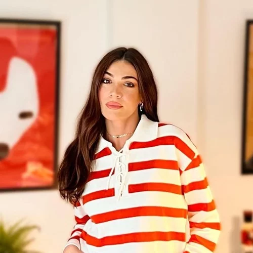 Ήβη Αδάμου | Η minimal κουζίνα του σπιτιού της και ο ιδιαίτερος, matte μαύρος πάγκος