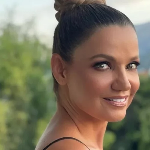 Η Παναγιώτα Βλαντή με νέο κούρεμα και χρώμα μαλλιών | Η chic αλλαγή που κάνουν τώρα όλες οι celebrities