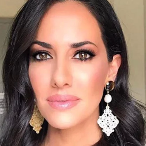 Εύη Αδάμ | "Αν ήταν να αλλάξω κάτι στην εμφάνισή μου, θα έχανα δύο κιλά"