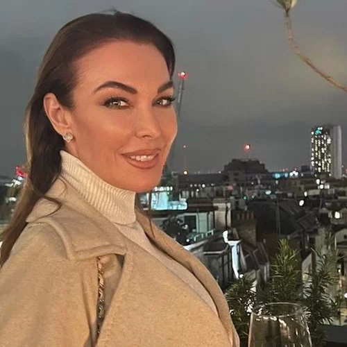 Το πολυτελές Χριστουγεννιάτικο δέντρο της Τατιάνας Στεφανίδου και η λεπτομέρεια που μας ενθουσίασε