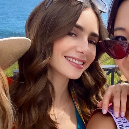 Camille, Emily, Mindy | Πώς να αντιγράψεις τα signature μακιγιάζ των ηρωίδων του Emily in Paris