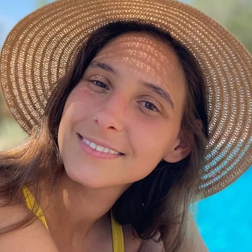 Η Φωτεινή Αθερίδου μόλις έκανε την πρώτη βόλτα με τον νεογέννητο γιο της