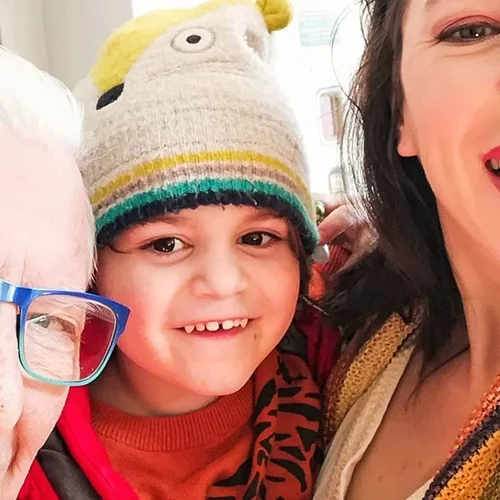 Φοίβος Βουτσάς | Ο γιος του Κώστα Βουτσά και της Αλίκης Κατσαβού μεγάλωσε και μοιάζει στον πατέρα του