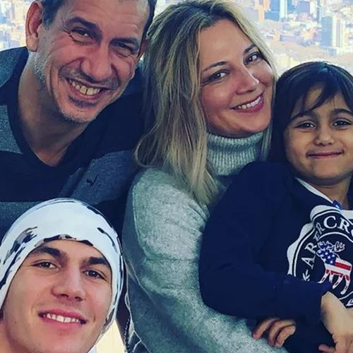 Νάνσυ Ζαμπέτογλου - Νάσος Γαλακτερός | Πλάνα από το μοντέρνο σπίτι τους στα Μελίσσια