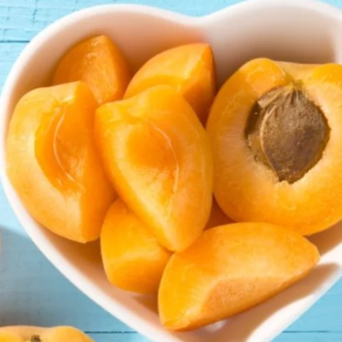 Tα άγνωστα οφέλη του βερίκοκου για την επιδερμίδα μας