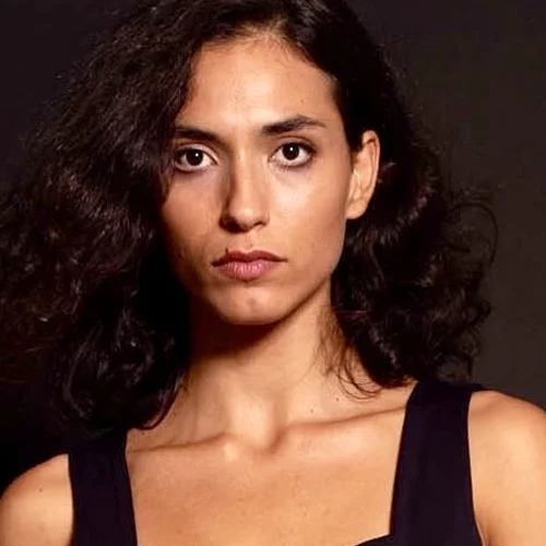 Μαρία Χάνου | Η πρωταγωνίστρια της "Μουρμούρας" ποζάρει με τον μπαμπά της και γνωστό ηθοποιό, Ταξιάρχη Χάνο, στην πιο γλυκιά φωτογραφία που θα δεις σήμερα