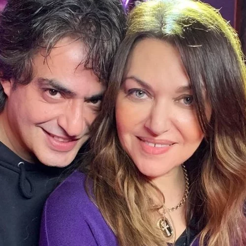 Η Καίτη Γαρμπή και ο Διονύσης Σχοινάς γιορτάζουν την επέτειο του γάμου τους με την πιο ρομαντική φωτογραφία