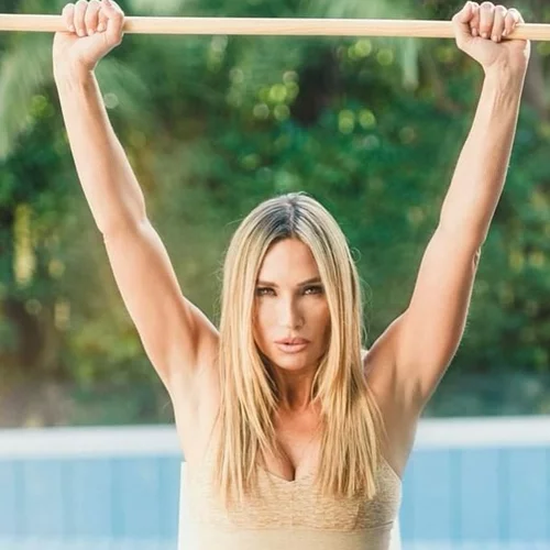 Η ελαφριά συνταγή της Ελένης Πετρουλάκη για νηστίσιμο μουσακά