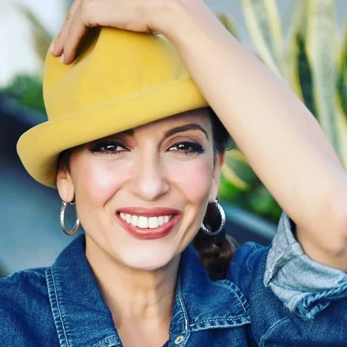 Ματθίλδη Μαγγίρα |  " Η Ημέρα της Γυναίκας δεν μου λέει τίποτα. Η γυναίκα ήρθε η ώρα να αποκτήσει την ιερότητα που της αξίζει μέσα στην κοινωνία"