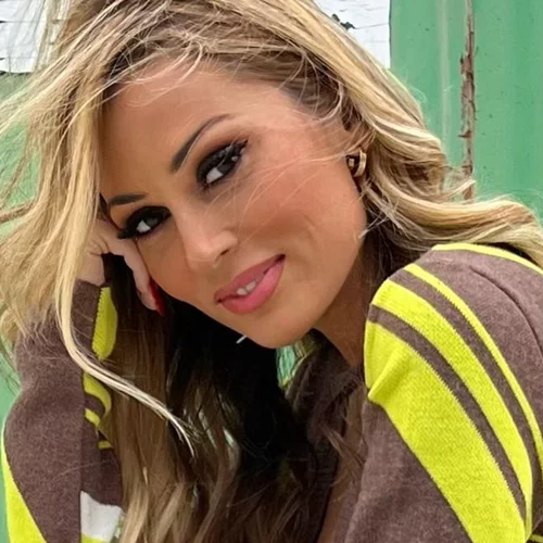 Ελένη Βουλγαράκη | Τα αισθησιακά αρώματα που φορά εδώ και χρόνια