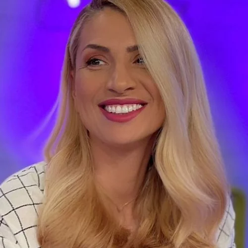 "Τα μάτια μου ήταν πρησμένα από το κλάμα…" | Οι αδημοσίευτες φωτογραφίες από τη βάπτιση της κόρης της Μαρίας Ηλιάκη και η εξομολόγησή της για την ημέρα εκείνη