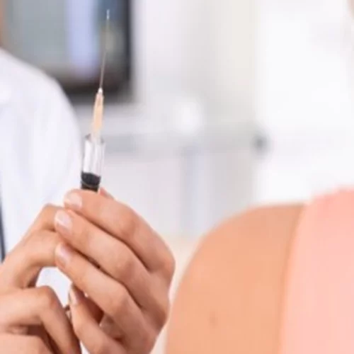 Σήμερα ανοίγουν τα ραντεβού για εμβολιασμό κατά της covid-19 για την ομάδα 30-39 ετών, 29 Απριλίου για τα άτομα 40-44 και 1η Μαΐου για τους 45-49