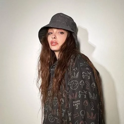 Είναι δυνατόν αυτή η γυναίκα να έγινε μητέρα πριν τρεις μήνες; Η Ελένη Φουρέιρα γυμνάζεται σκληρά φορώντας κολάν και crop top