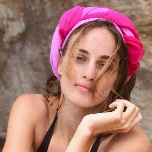 Μαρία Βοσκοπούλου | Η εξέλιξή της από ξανθιά νεράιδα στο πιο όμορφο κορίτσι που έχουμε δει