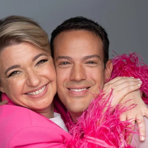 Celebrity News | Η επίσημη πρεμιέρα του "Dot." (χωρίς τη Νάντια Μπουλέ) και η ατάκα του Βέρτη για το Survivor