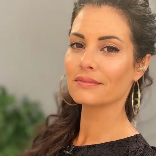 Η Μαρία Κορινθίου αποκαλύπτει για πρώτη φορά πώς κατάφερε να χάσει τα περιττά κιλά