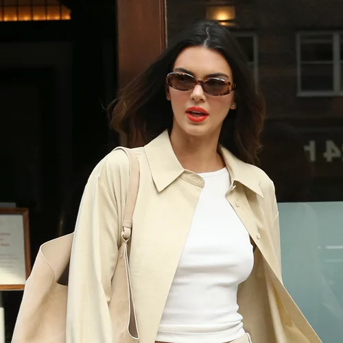 Red Lip Season | Πώς θα φορέσεις σωστά το κόκκινο κραγιόν το φθινόπωρο όπως η Kendall Jenner