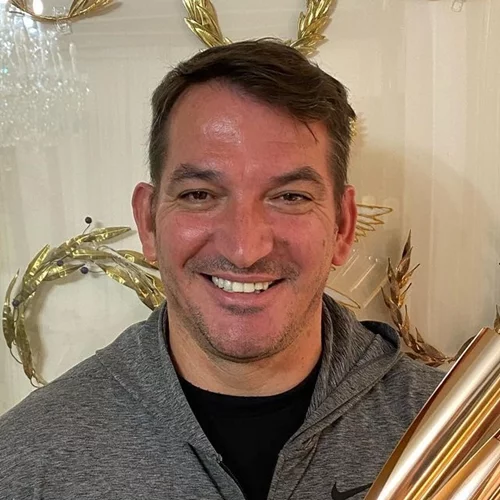 Ο πραγματικός λόγος που η κόρη του Πύρρου Δήμα, Μαρία, άλλαξε το επίθετό της