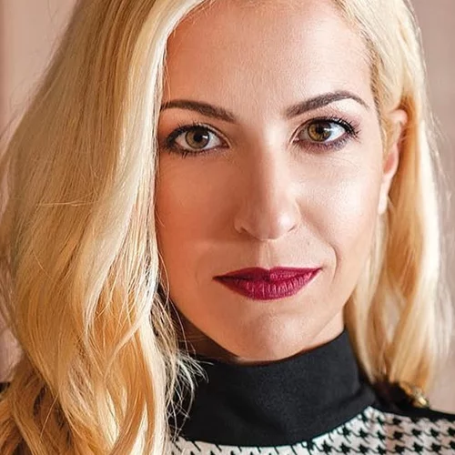 Μαρία Αναστασοπούλου | Η νεραϊδένια εμφάνιση στην εκπομπή του Γρηγόρη Αρναούτογλου