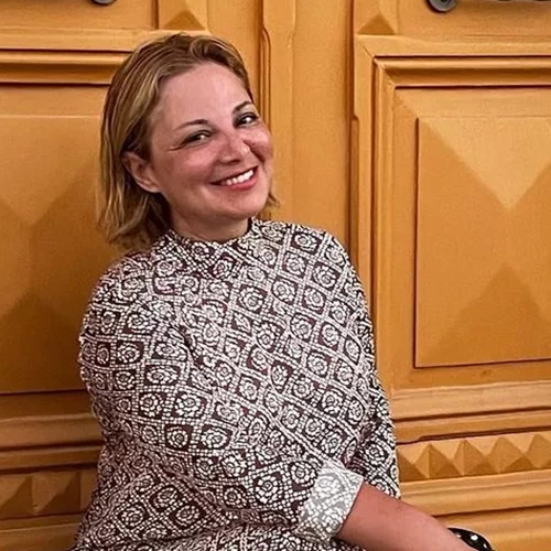 Νάνσυ Ζαμπέτογλου | Το ανανεωμένο καμαρίνι της παρουσιάστριας θυμίζει σαλόνι μοντέρνου σπιτιού