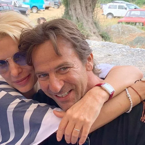 Μάκης Παντζόπουλος | Η μοναχική βόλτα στο κέντρο της Αθήνας