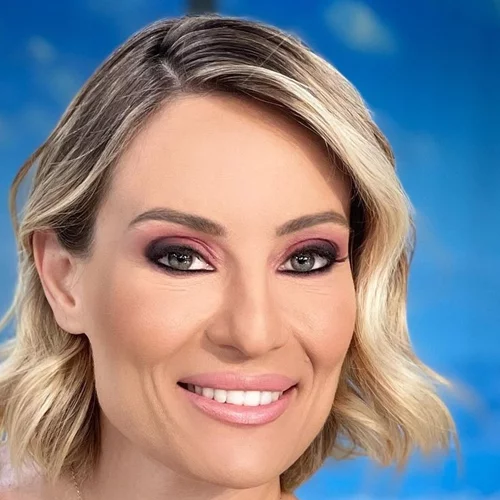 Ελεονώρα Μελέτη | Η απάντηση σε νεαρή follower που τη χαρακτήρισε "53χρονη σε εμμηνόπαυση"