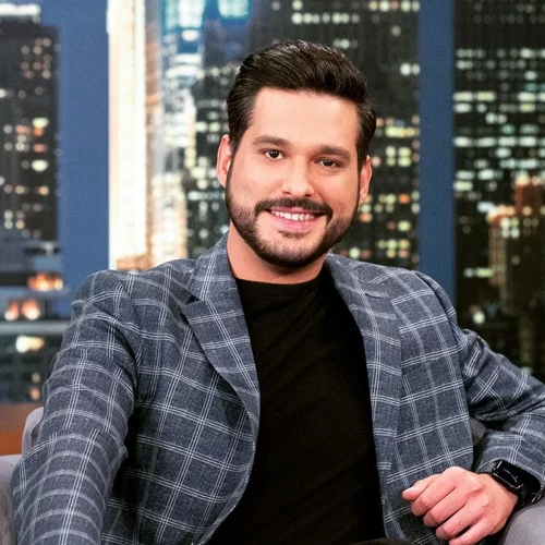 Φοίβος Παπαδάκης | "Ο πατέρας μου πρέπει να αφήνει τη Μαρία Αναστασοπούλου να μιλάει περισσότερο"