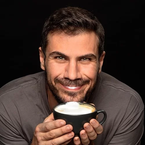 Άκης Πετρετζίκης | Η απίθανη μεταμφίεση του γιου του, Αχιλλέα, με αφορμή τις Απόκριες