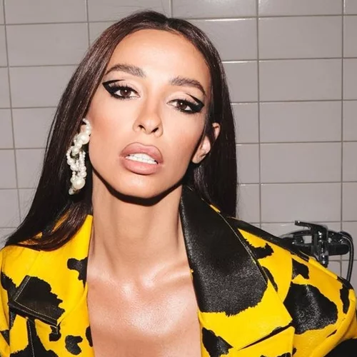 Η Ελένη Φουρέιρα μόλις ανακοίνωσε την επιστροφή της στη σκηνή