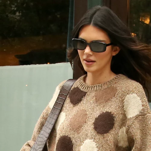 Κάν' το όπως η Kendall Jenner | Το μικρό μυστικό της για να φαίνεται λαμπερή ακόμα κι όταν είναι (σχεδόν) άβαφη