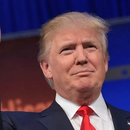 Παράνομος βίος και πολιτεία του Donald Trump