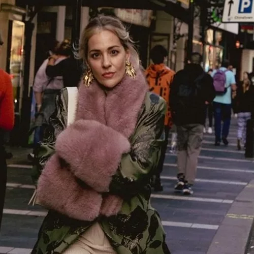 Νατάσσα Μποφίλιου | "Μα δεν μπορεί να είσαι αυτά τα παραπάνω κιλάκια και να φοράς τόσο στενά ρούχα"