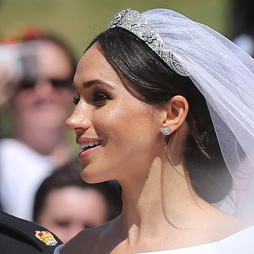 Πριγκίπισσα Diana, Kate Middleton, Meghan Markle | Τα αρώματα που επέλεξαν για την ημέρα του γάμου τους