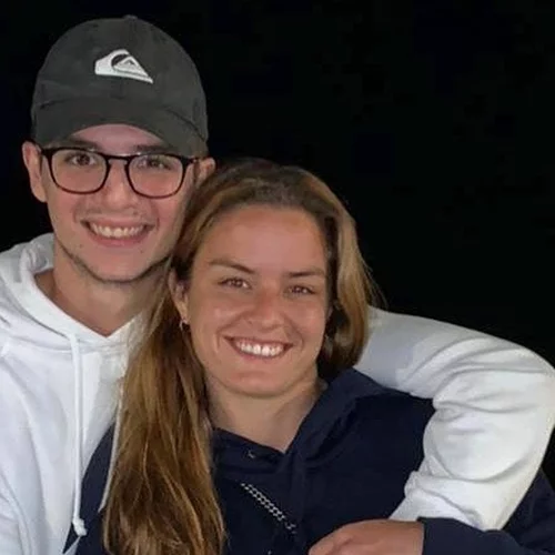 Μαρία Σάκκαρη | "Προτιμώ να χάσω θαυμαστές, παρά να μην έχω τον Κωνσταντίνο στη ζωή μου"