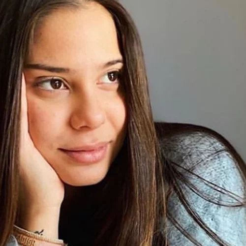 Αλεξάνδρα Κωστοπούλου | Οι γλυκές ευχές στην Τζένη Μπαλατσινού για τα γενέθλιά της και η σπάνια φωτογραφία από τα παιδικά της χρόνια