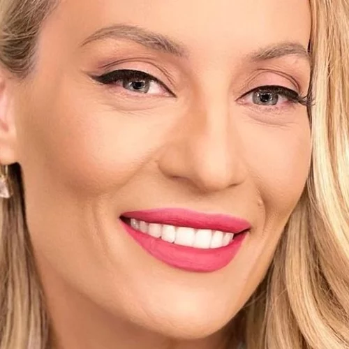 Αλεξάνδρα Μαροσούλη | Βόλτα για ψώνια στις πλάτες του μπαμπά της, Θοδωρή Μαροσούλη - Η γλυκιά οικογενειακή απόδραση