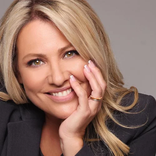 Μαριάννα Τουμασάτου | Το μοναδικό μανικιούρ που υιοθετεί εδώ και χρόνια