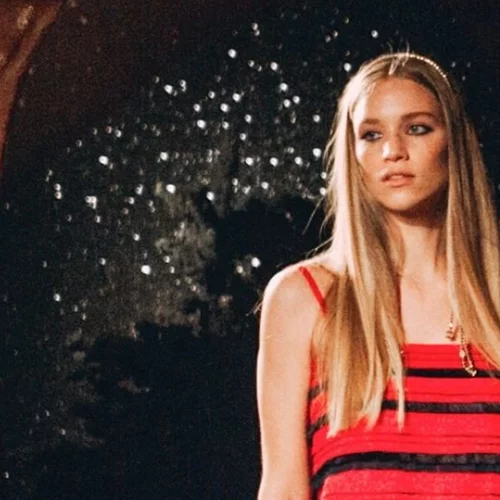 7 χτενίσματα και hair trends που ξεχωρίσαμε από τις Εβδομάδες Μόδας FW21