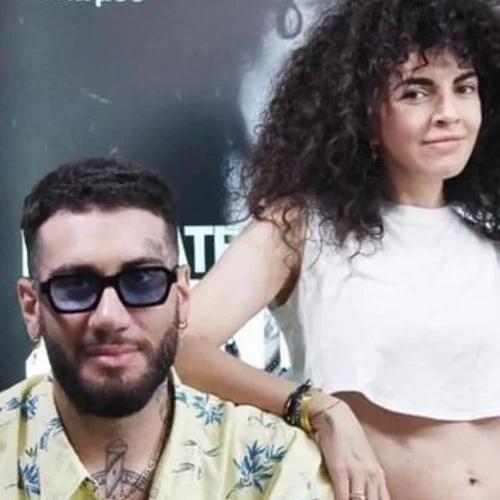 "Χρόνια πολλά αγαπάρα μου" | Oι ευχές του Mente Fuerte στη Μαρία Σολωμού μπροστά σε χιλιάδες κόσμο