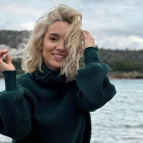 Καλομοίρα | "Ελληνικός καφές, κουλουράκια και σπανακόπιτα. Ονομάστε μία καλύτερη τριάδα"