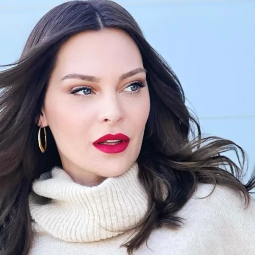 Υβόννη Μπόσνιακ | Το μυστήριο λύθηκε! Υποβλήθηκε σε χειρουργική επέμβαση